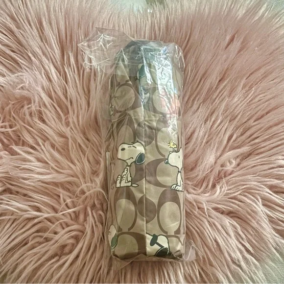 Coach NEW Coach X Peanuts Snoopy Print Brown Multi UV Protection Mini Umbrella - Picture 9 of 16
